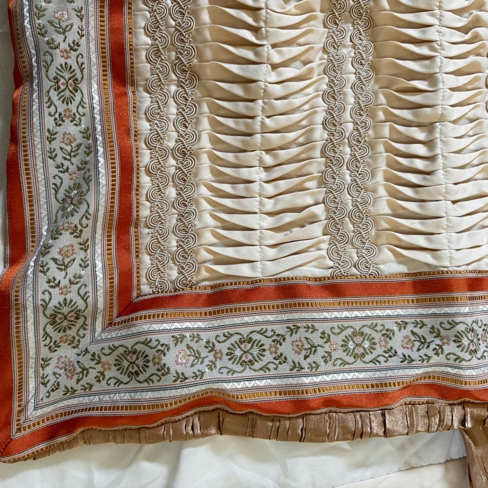Croscill Juniper Ivory Euro Shams Reversible Gold matching Queen Dust Ruffle - Picture 3 of 9
